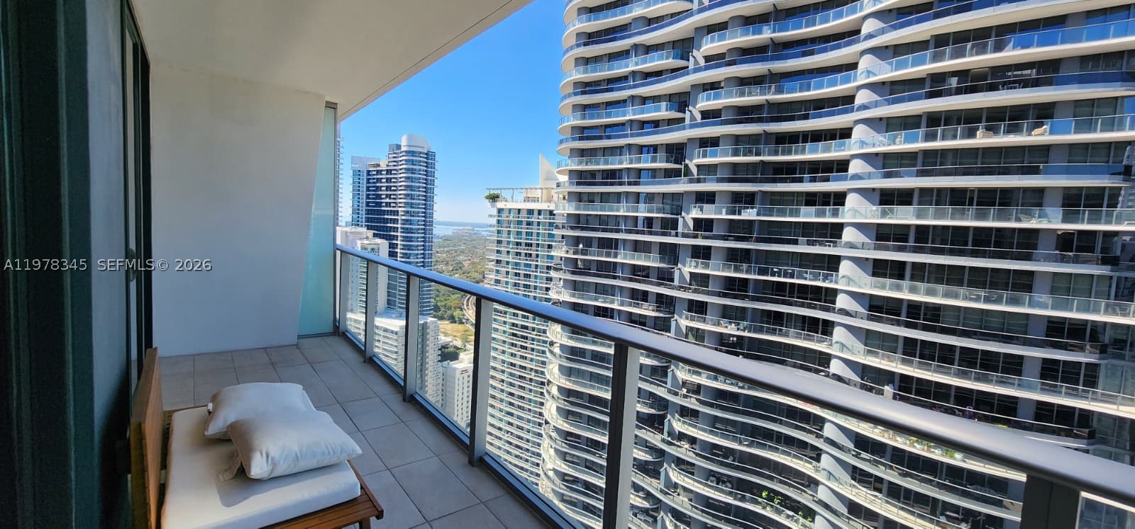 1010 Brickell Ave 4208 Property Photo 9