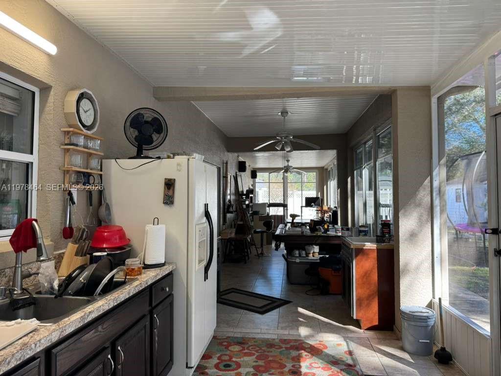 8711 N Deltona Boulevard Property Photo 28