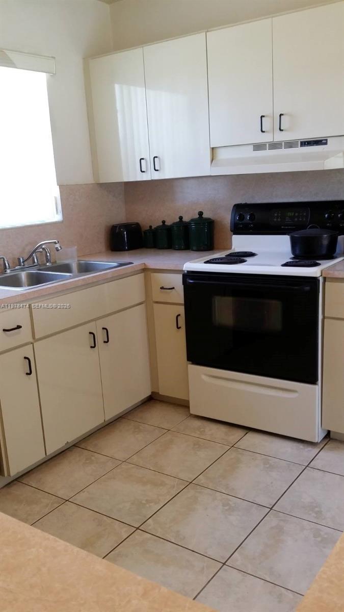 A11978474 Property Photo 5