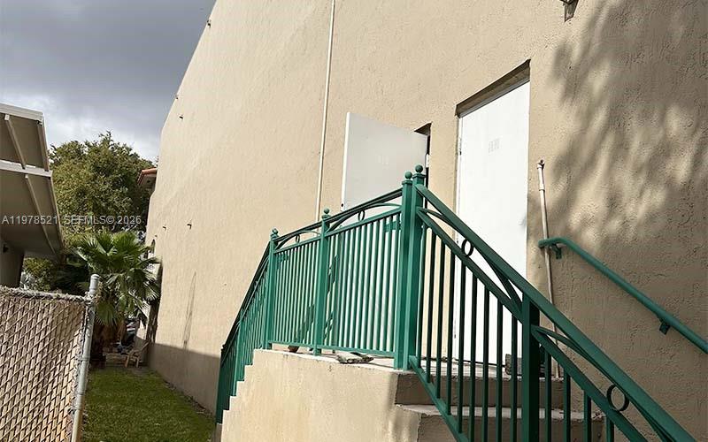 10200 Nw 25th St 113 Property Photo 25