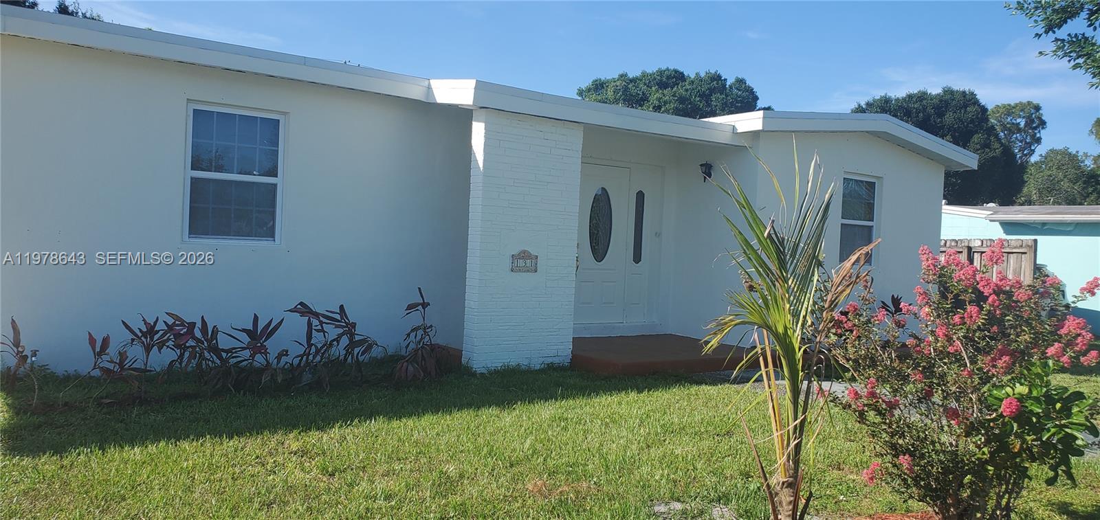 131 SE Serenata Ct Property Photo 1