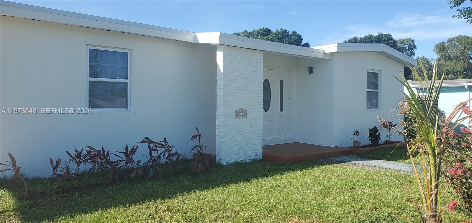 131 Se Serenata Ct Property Photo 3