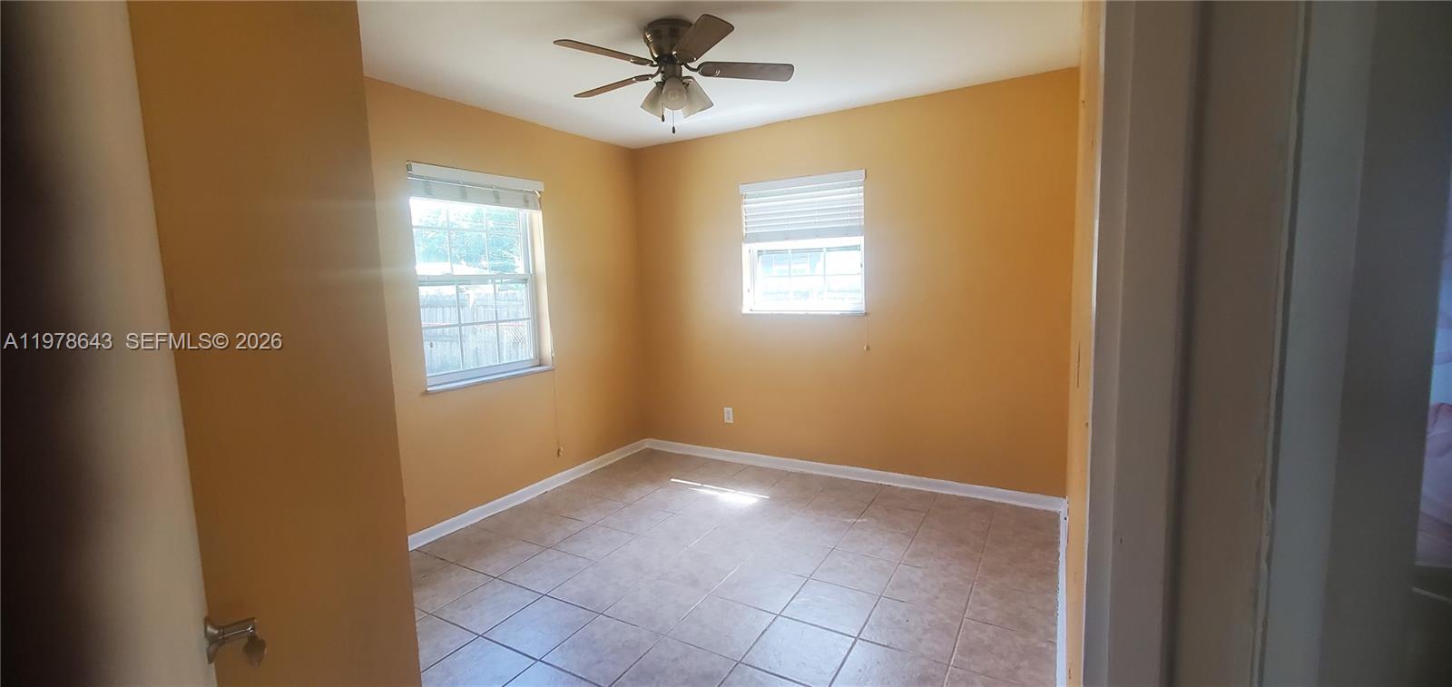 131 Se Serenata Ct Property Photo 9