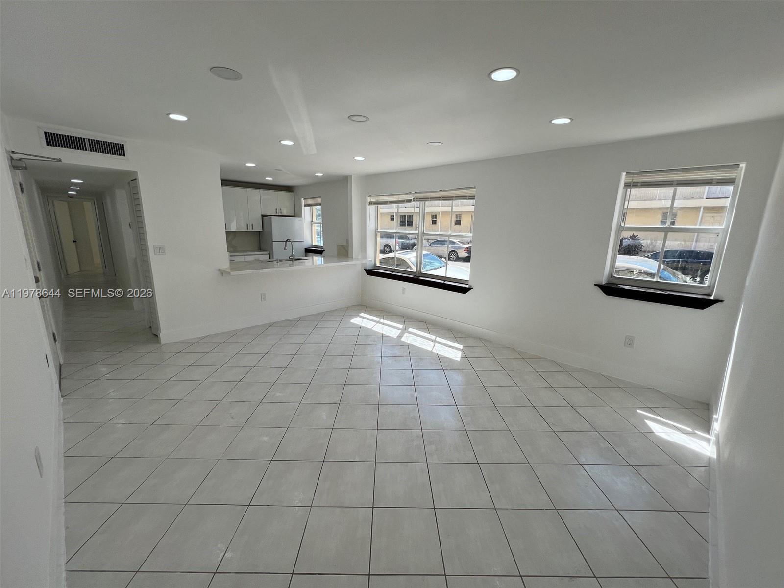 1308 Drexel Ave 103 Property Photo 2