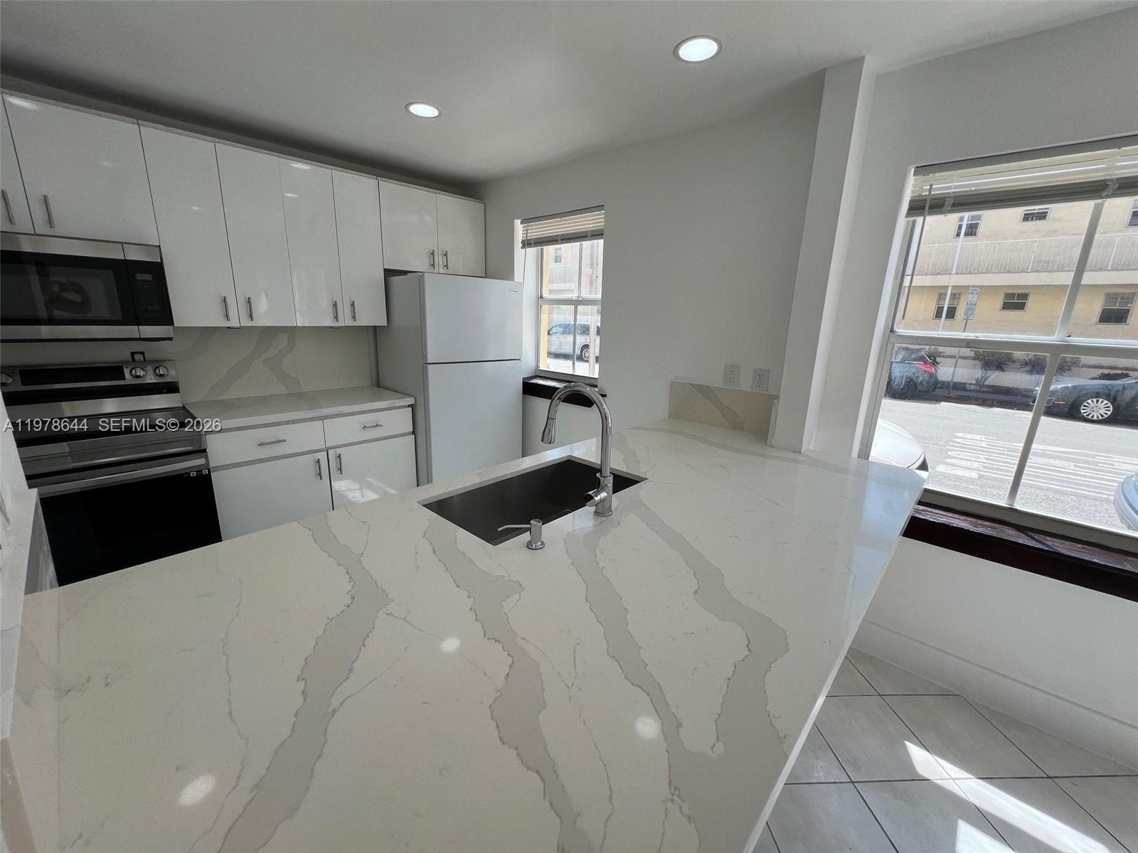 1308 Drexel Ave 103 Property Photo 6
