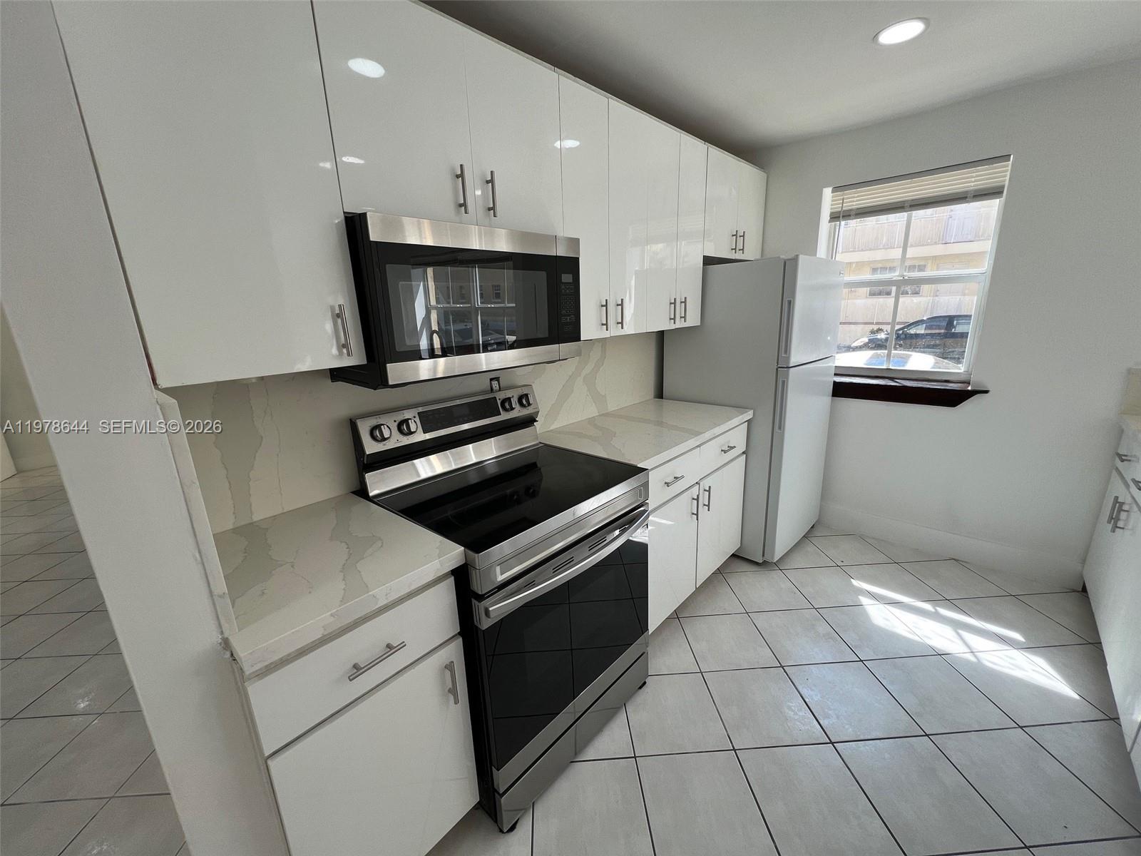 1308 Drexel Ave 103 Property Photo 8