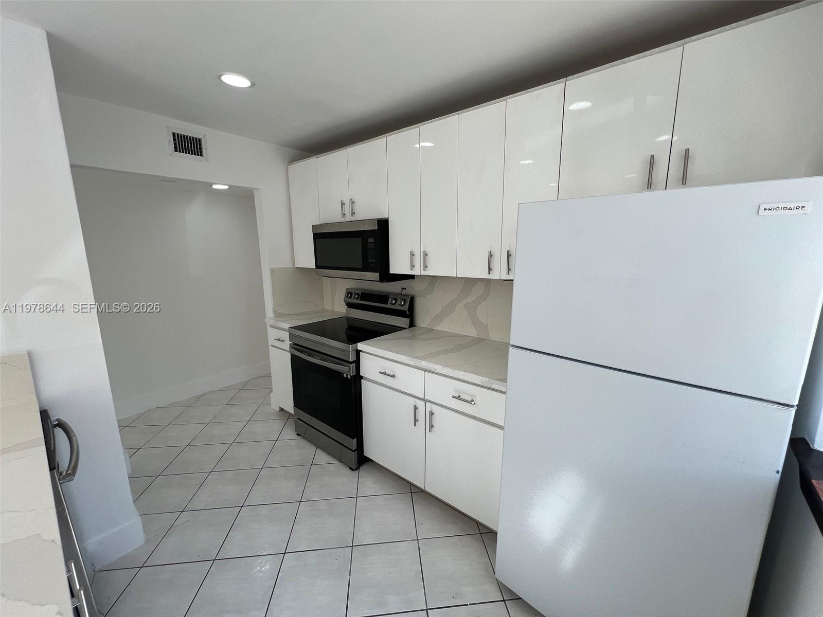 1308 Drexel Ave 103 Property Photo 11