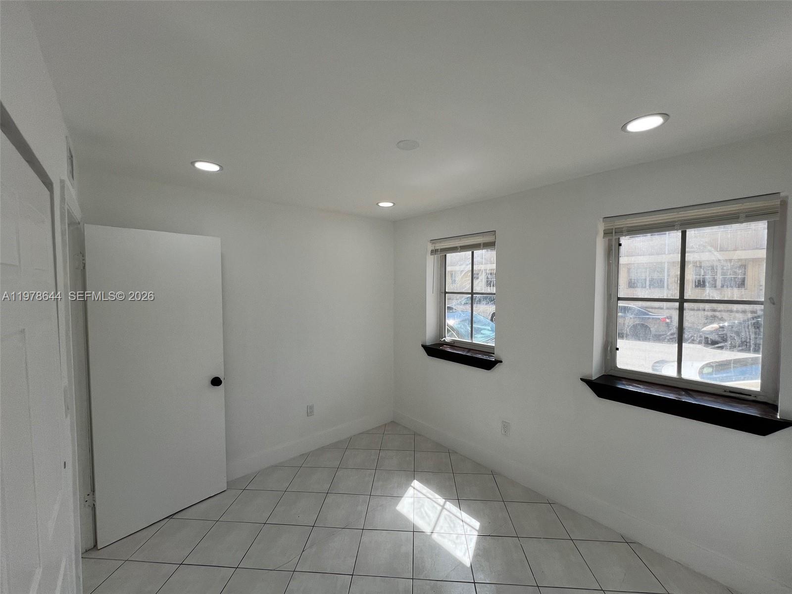 1308 Drexel Ave 103 Property Photo 13