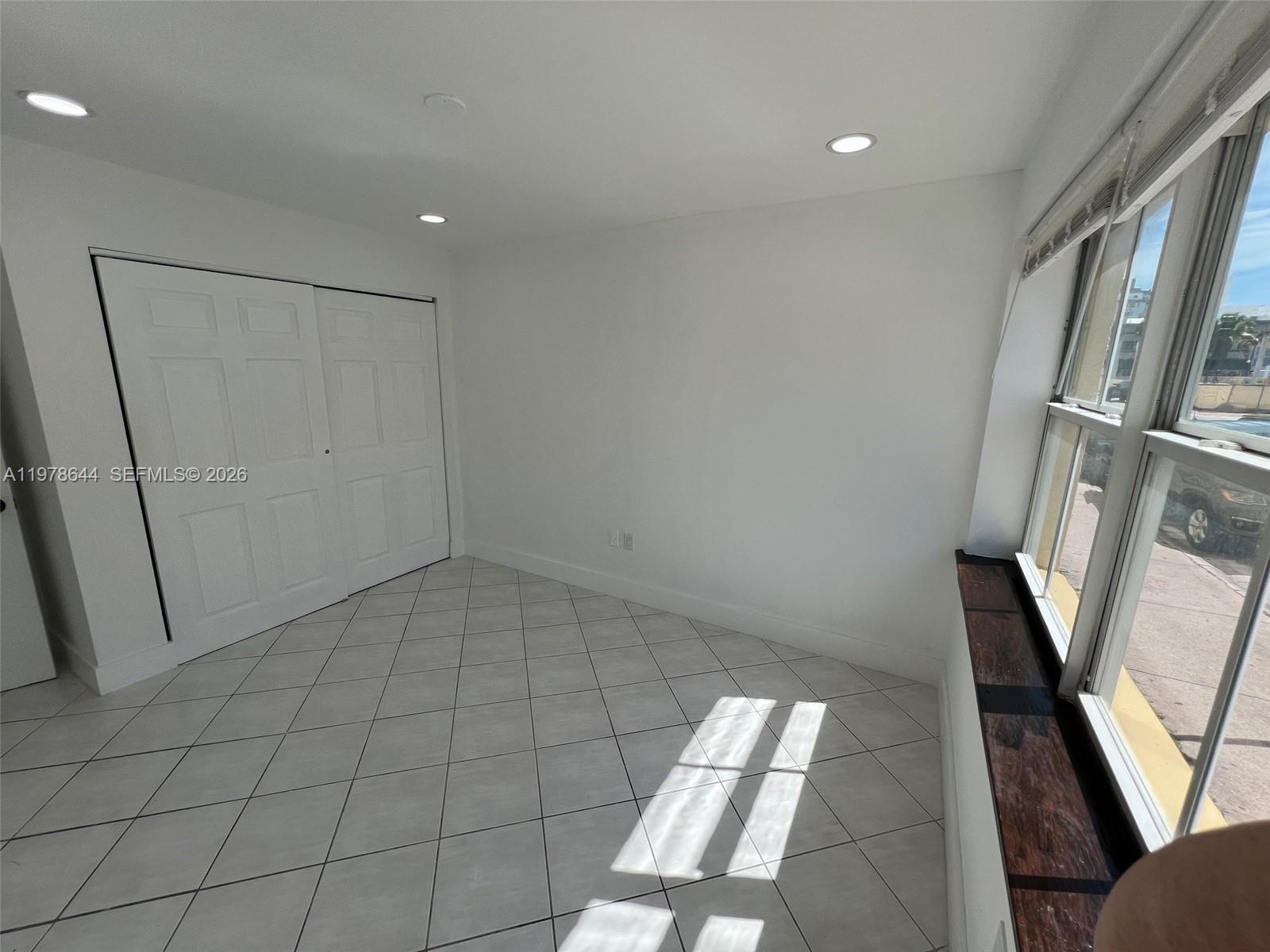 1308 Drexel Ave 103 Property Photo 14