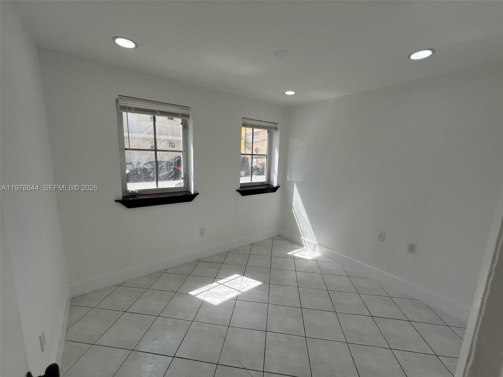 1308 Drexel Ave 103 Property Photo 19