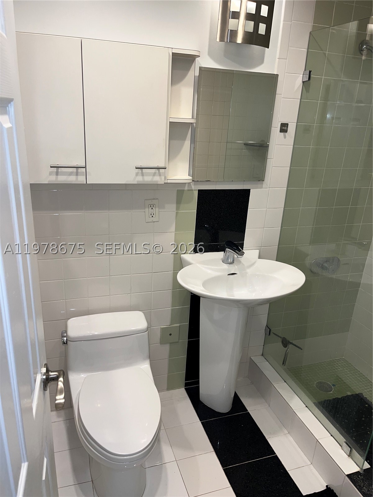 880 Ne 69th St 5q Property Photo 19
