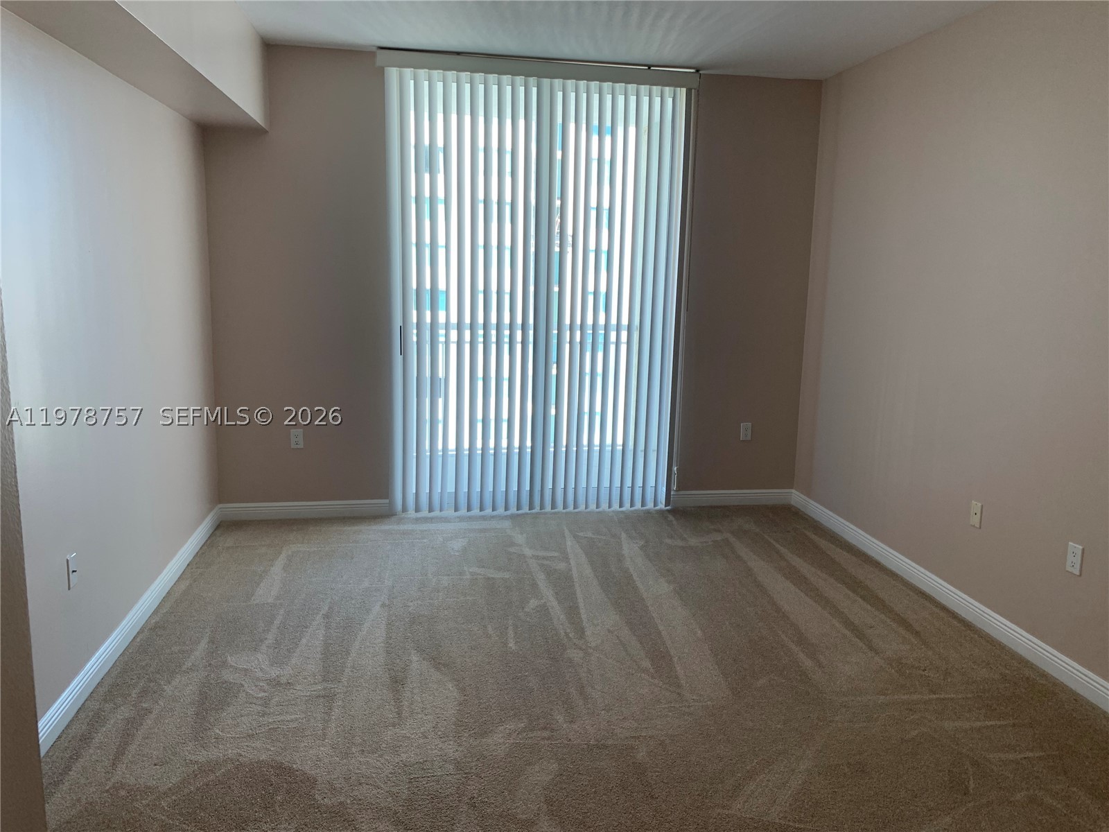 1745 E Hallandale Beach Blvd 2204w Property Photo 11