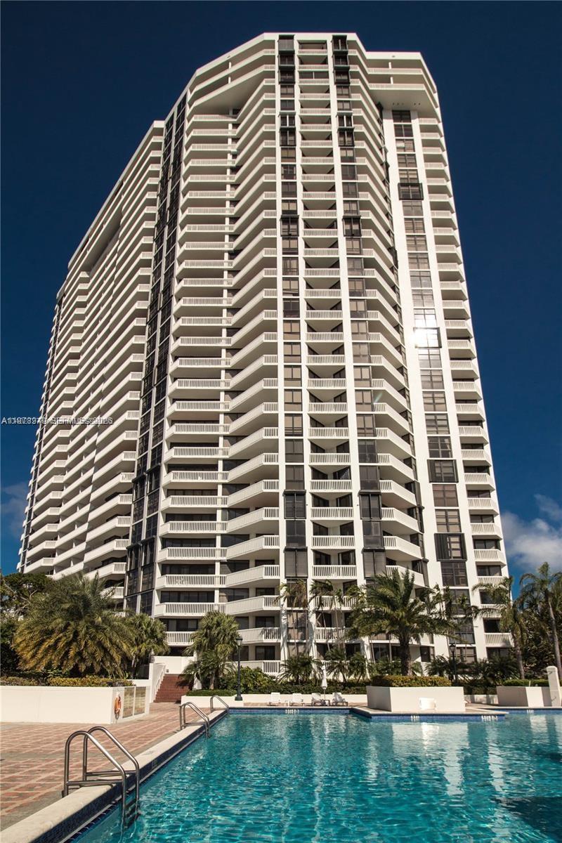 1000 Island Blvd 1812 Property Photo 33