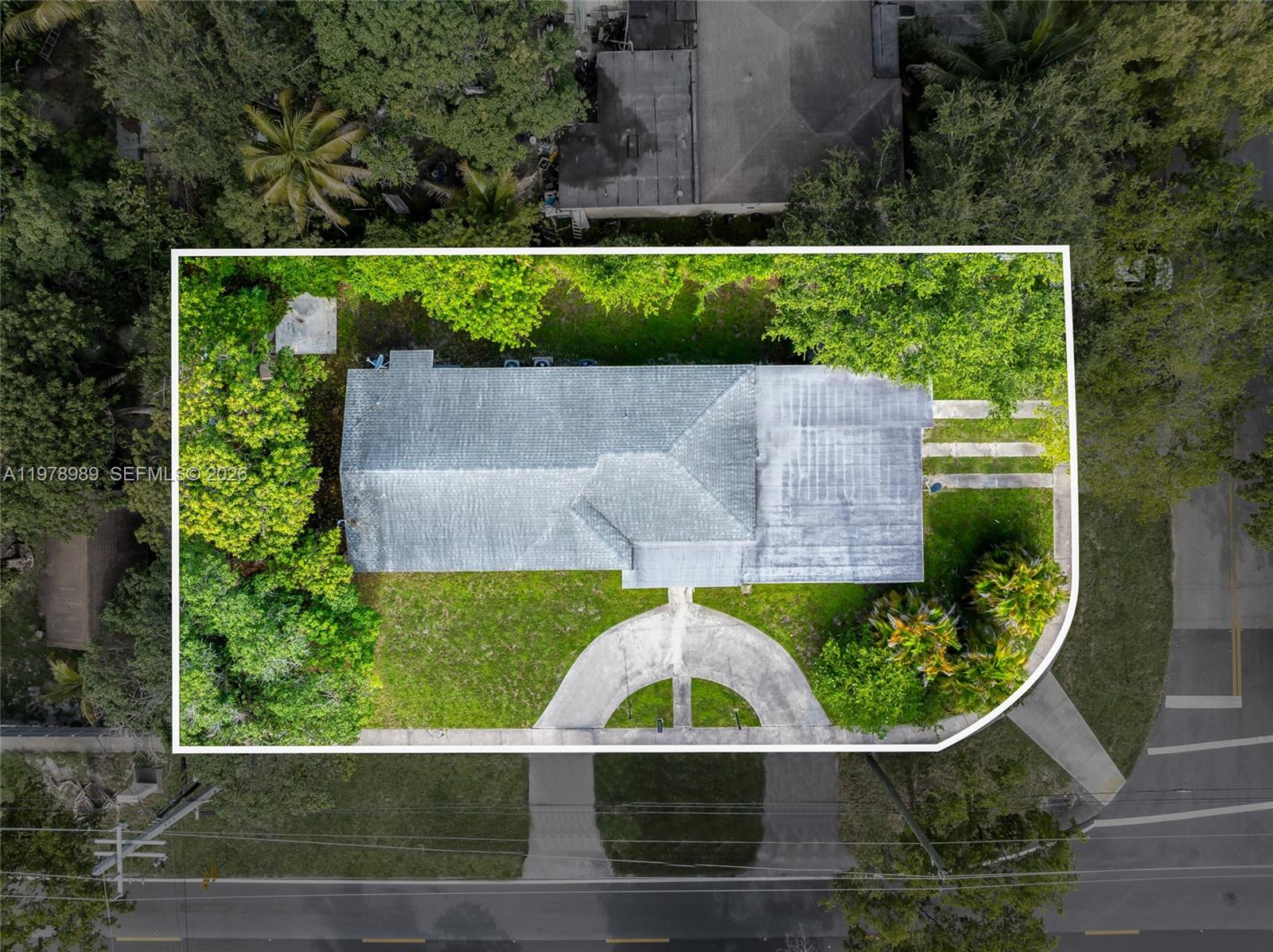 12090 Nw 12th Ave Property Photo 2