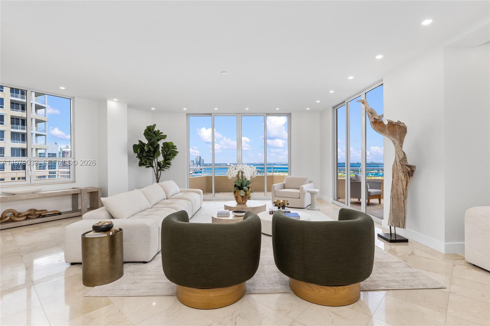 808 Brickell Key Dr 3901 Property Photo 10