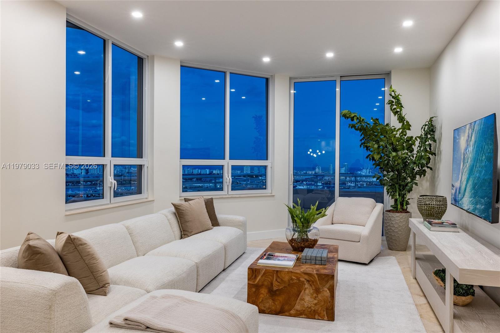 808 Brickell Key Dr 3901 Property Photo 57