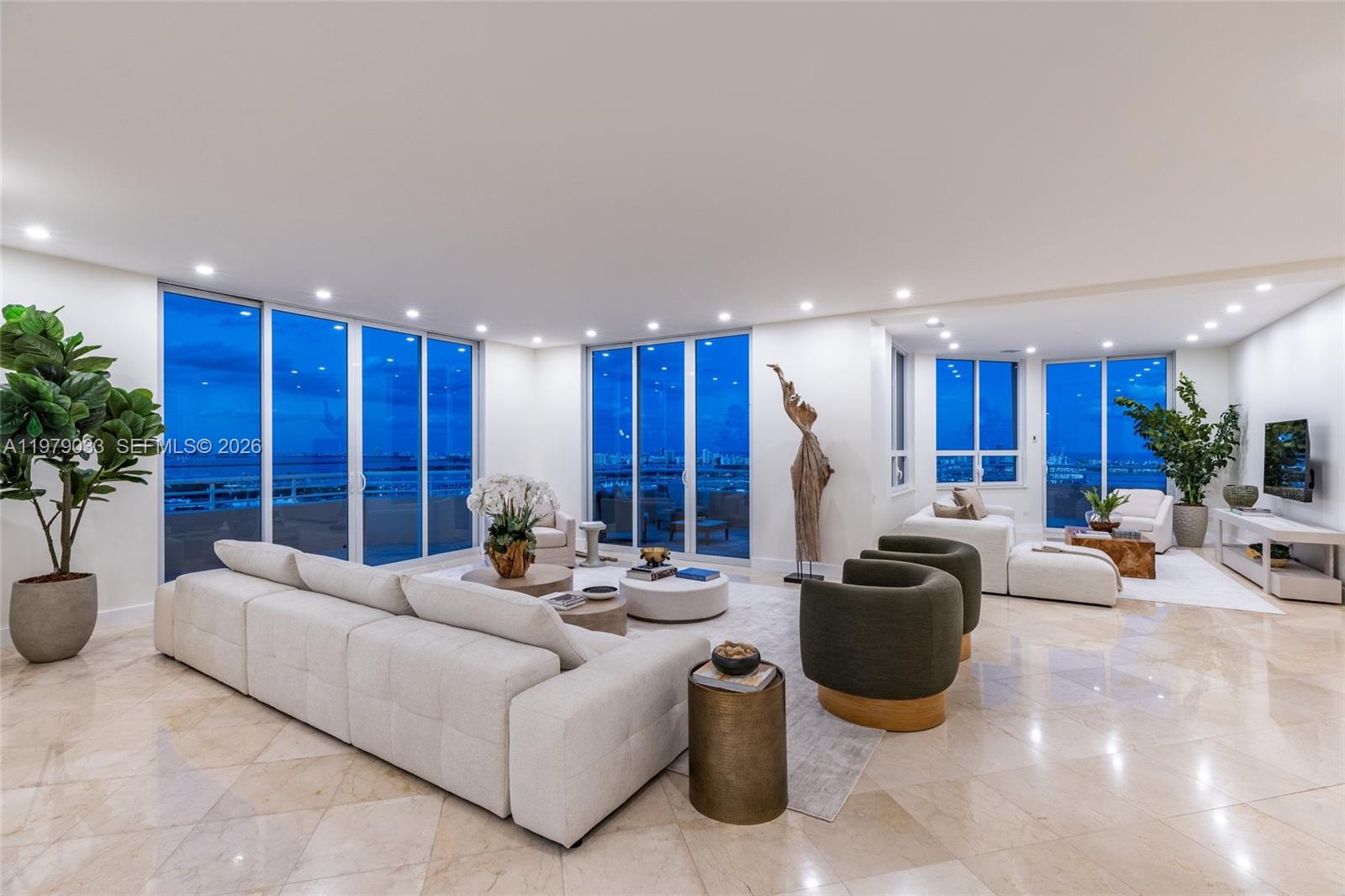 808 Brickell Key Dr 3901 Property Photo 58