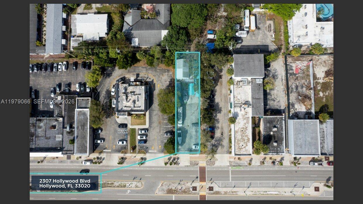 2307 Hollywood Blvd Property Photo 1