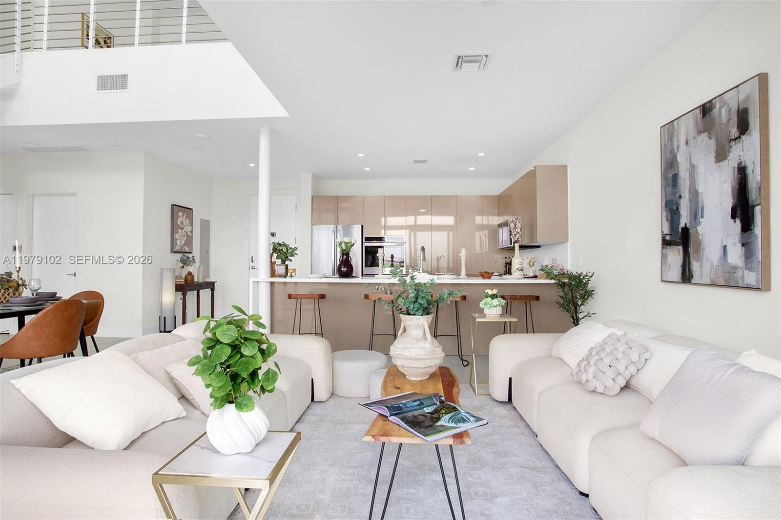 2000 Metropica Way Ph02 Property Photo 4