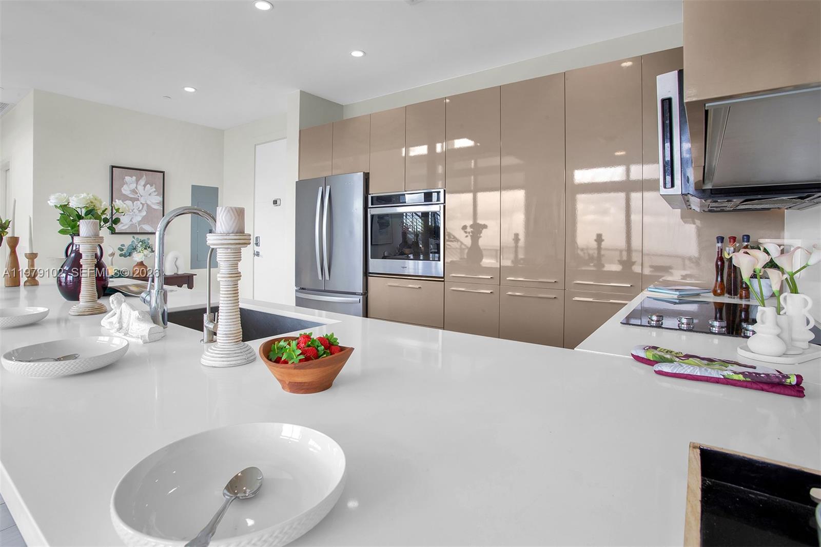 2000 Metropica Way Ph02 Property Photo 12