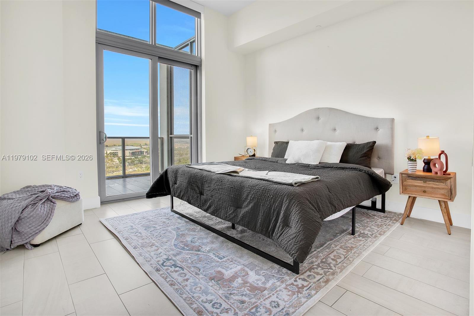 2000 Metropica Way Ph02 Property Photo 24