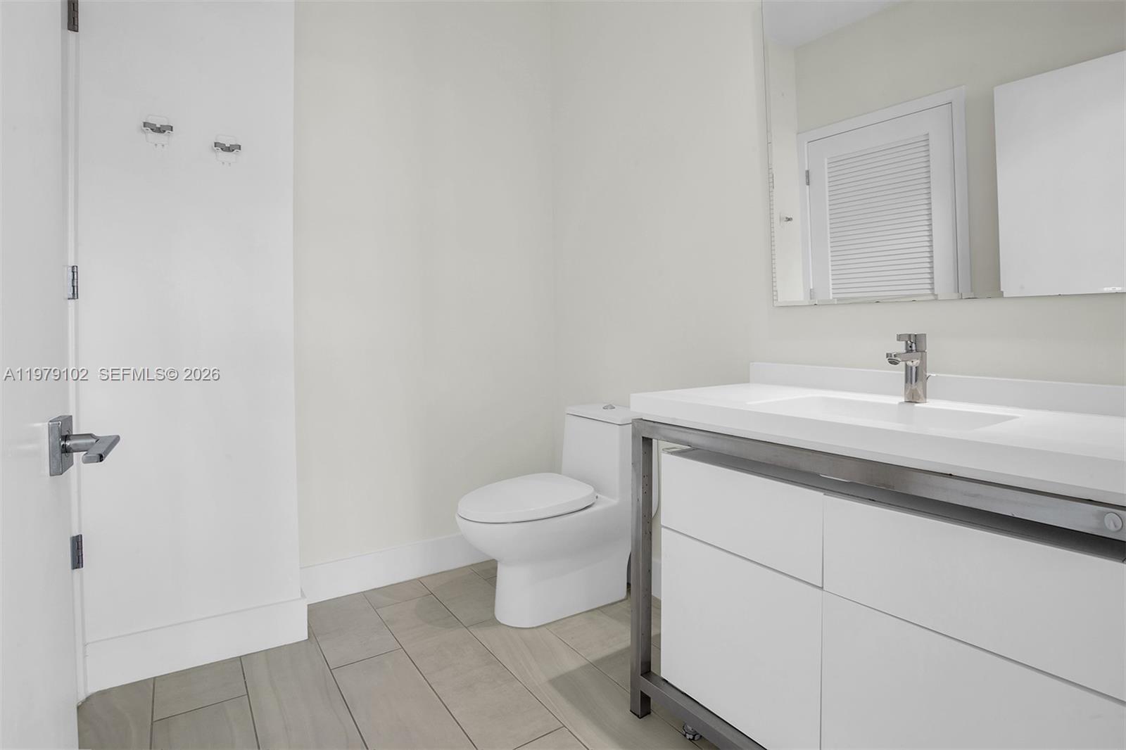 2000 Metropica Way Ph02 Property Photo 31