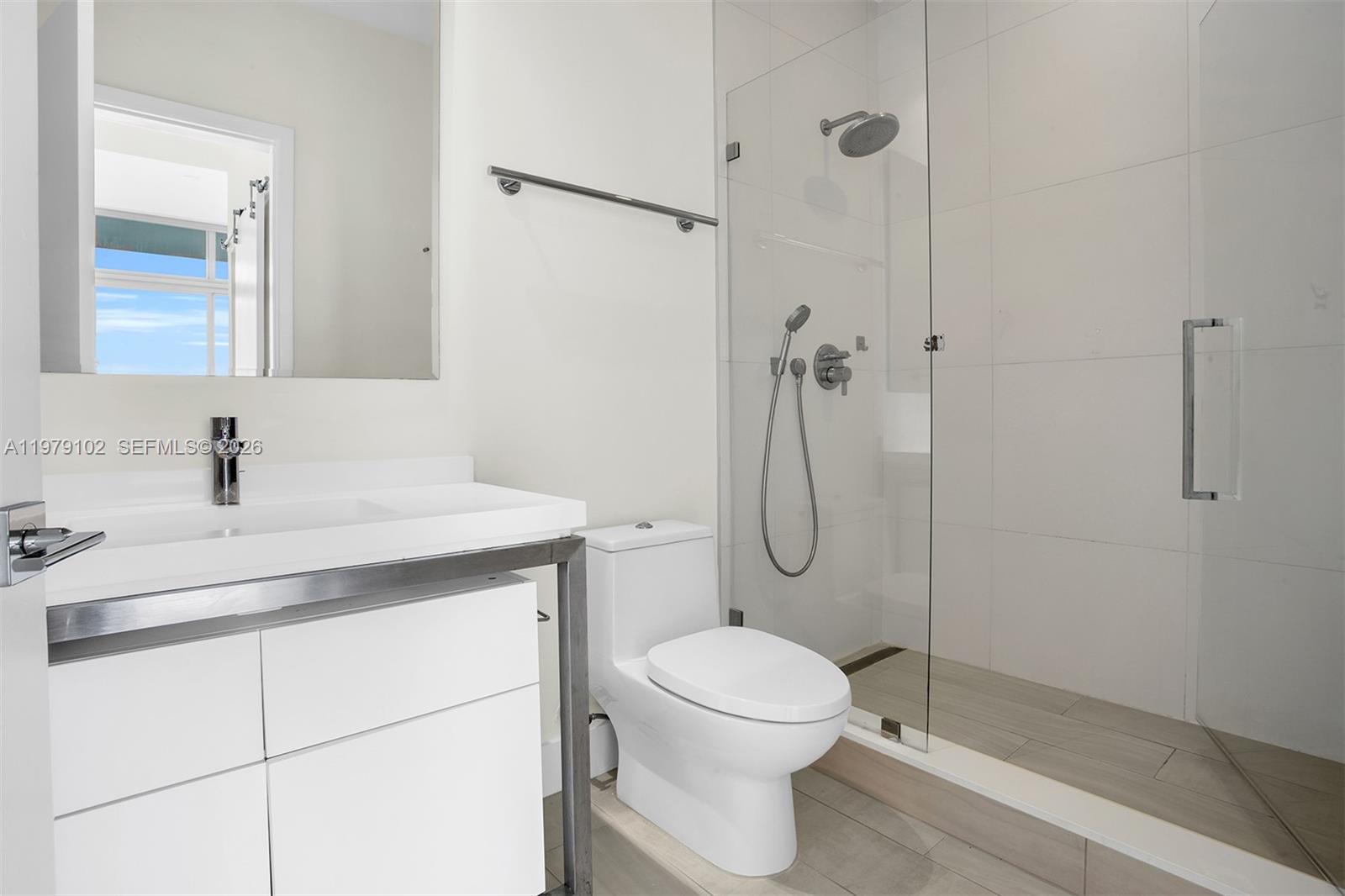 2000 Metropica Way Ph02 Property Photo 41