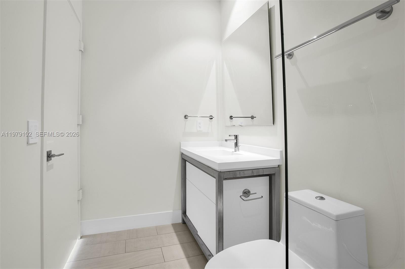 2000 Metropica Way Ph02 Property Photo 42
