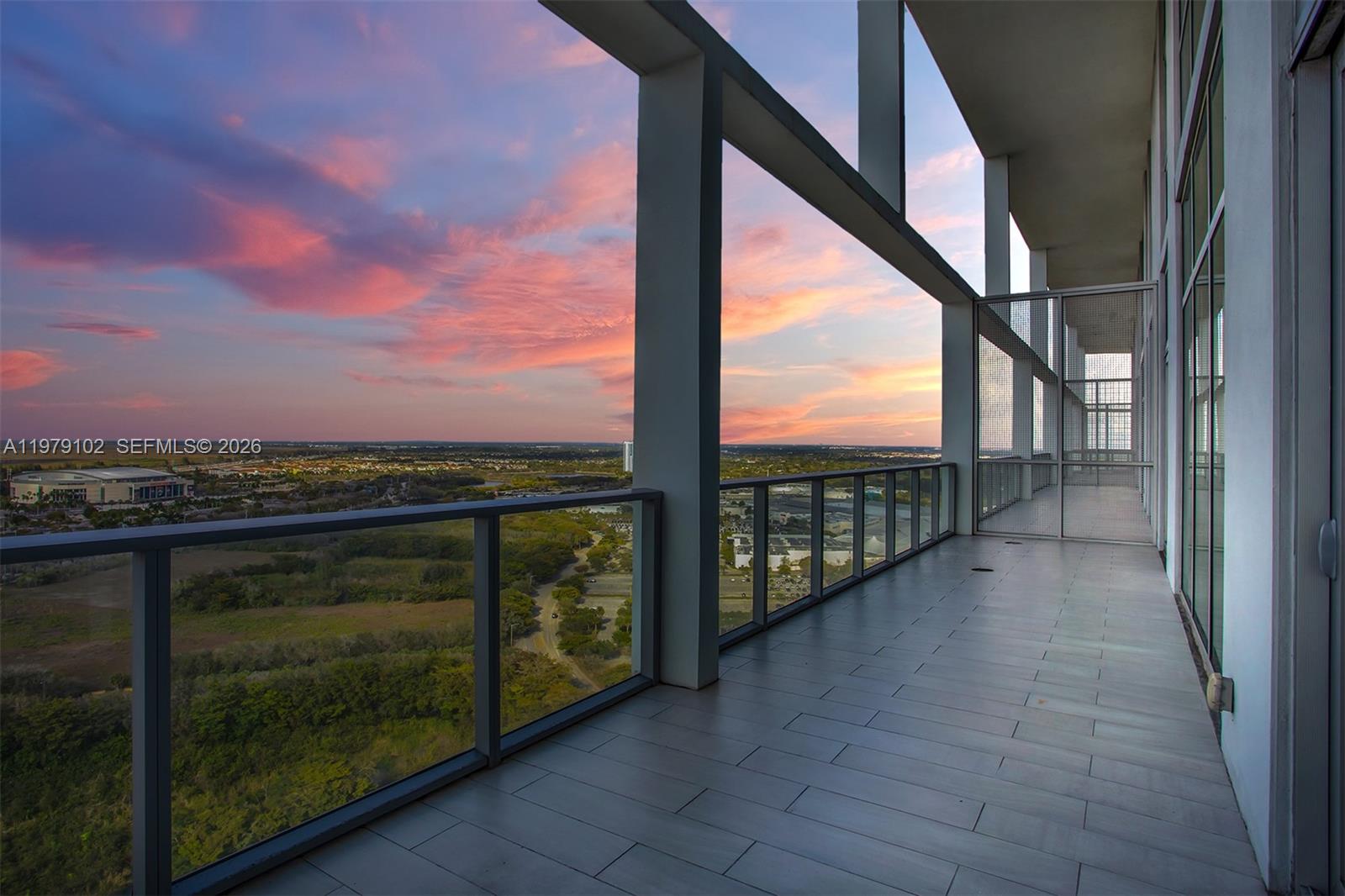 2000 Metropica Way Ph02 Property Photo 52