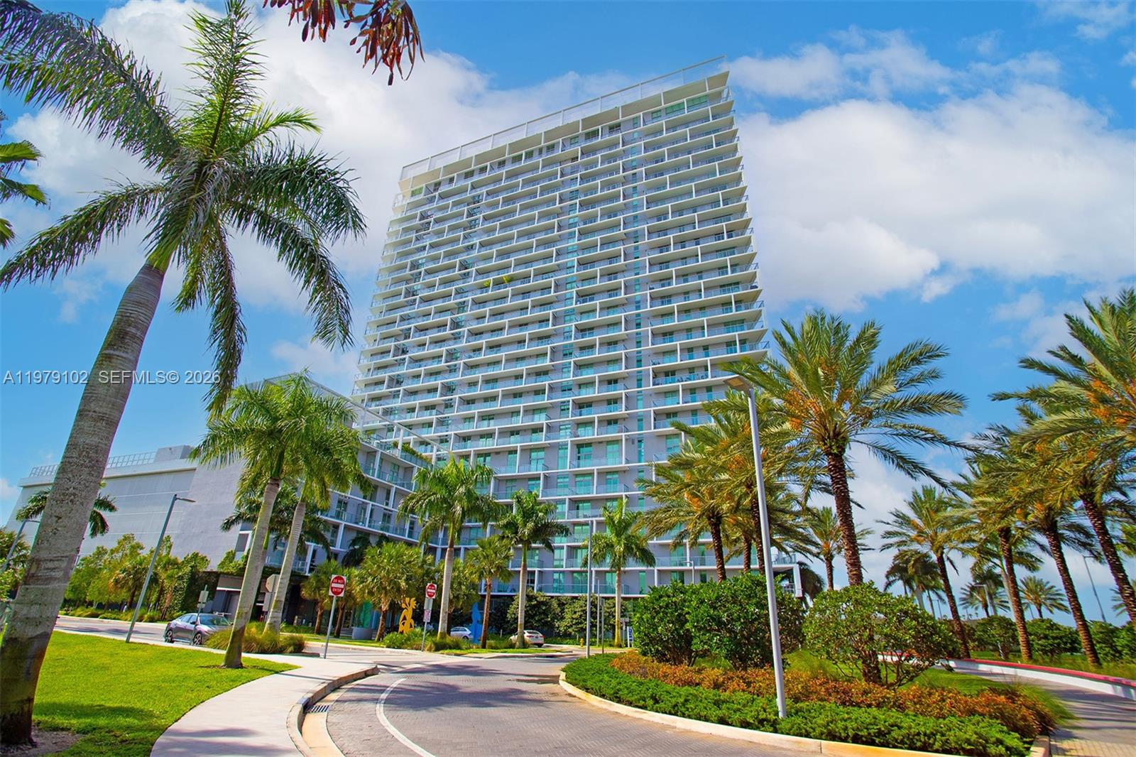 2000 Metropica Way Ph02 Property Photo 79