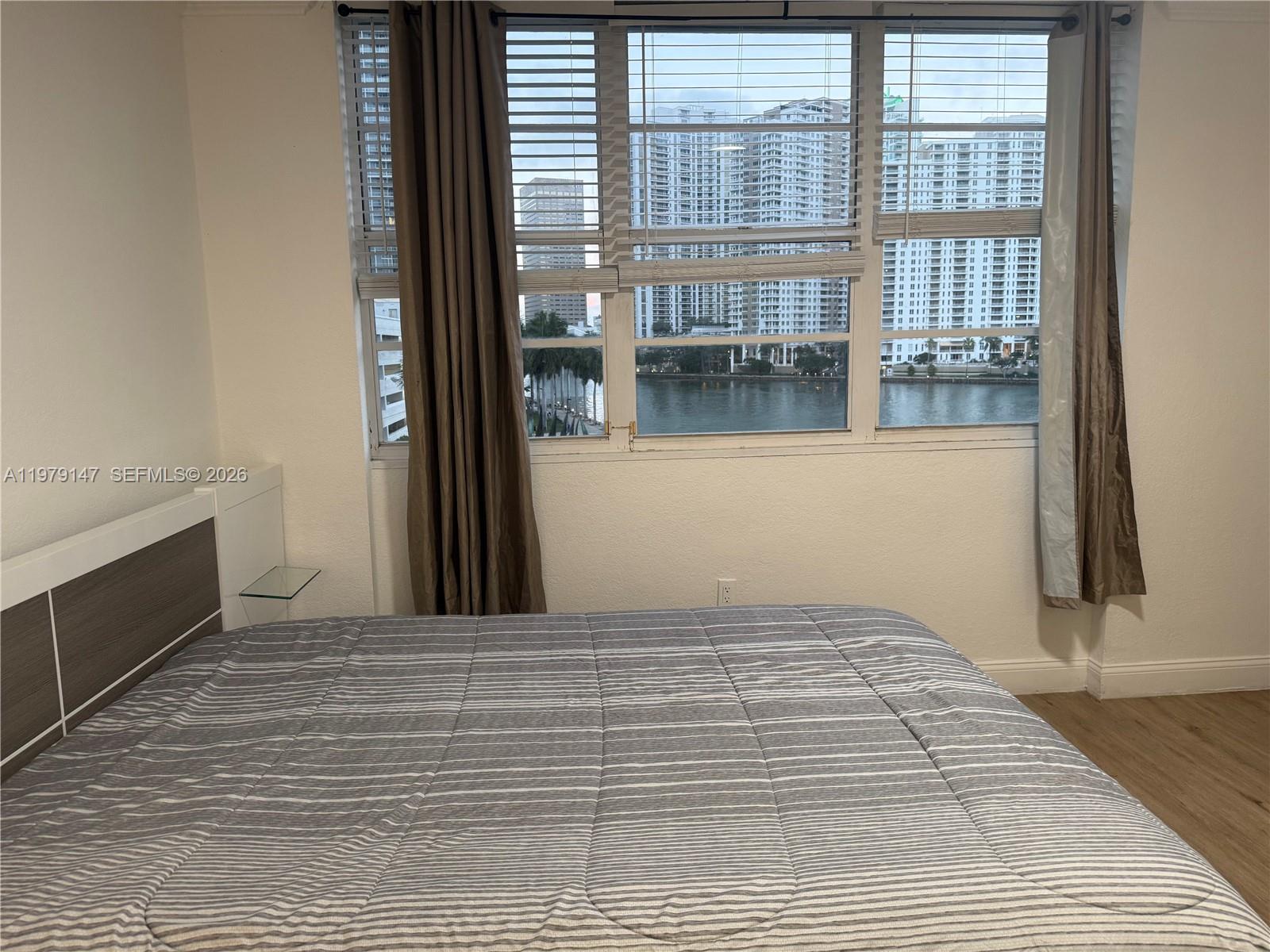 801 Brickell Bay Dr 470 Property Photo 20