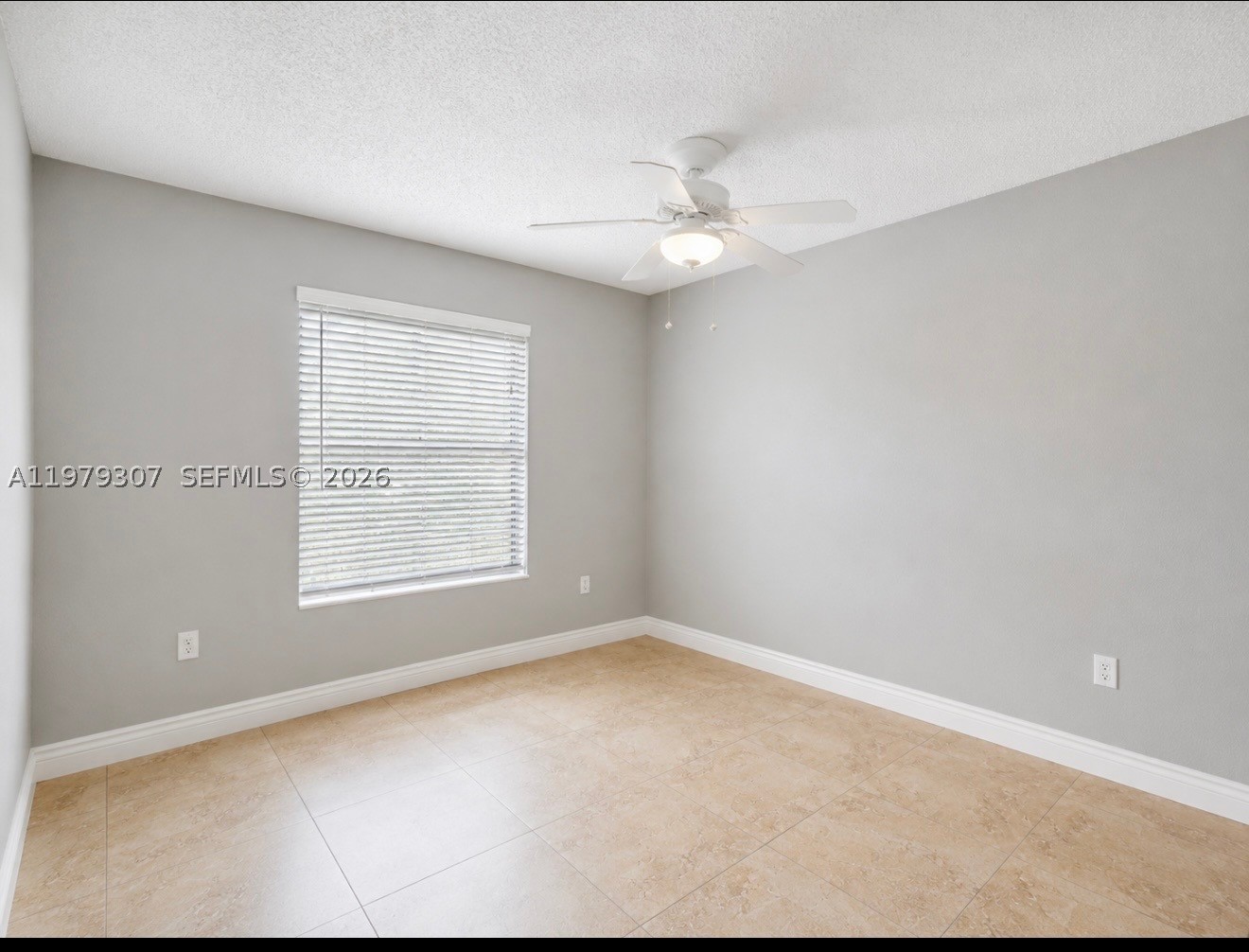 14566 Sw 124th Pl Property Photo 9