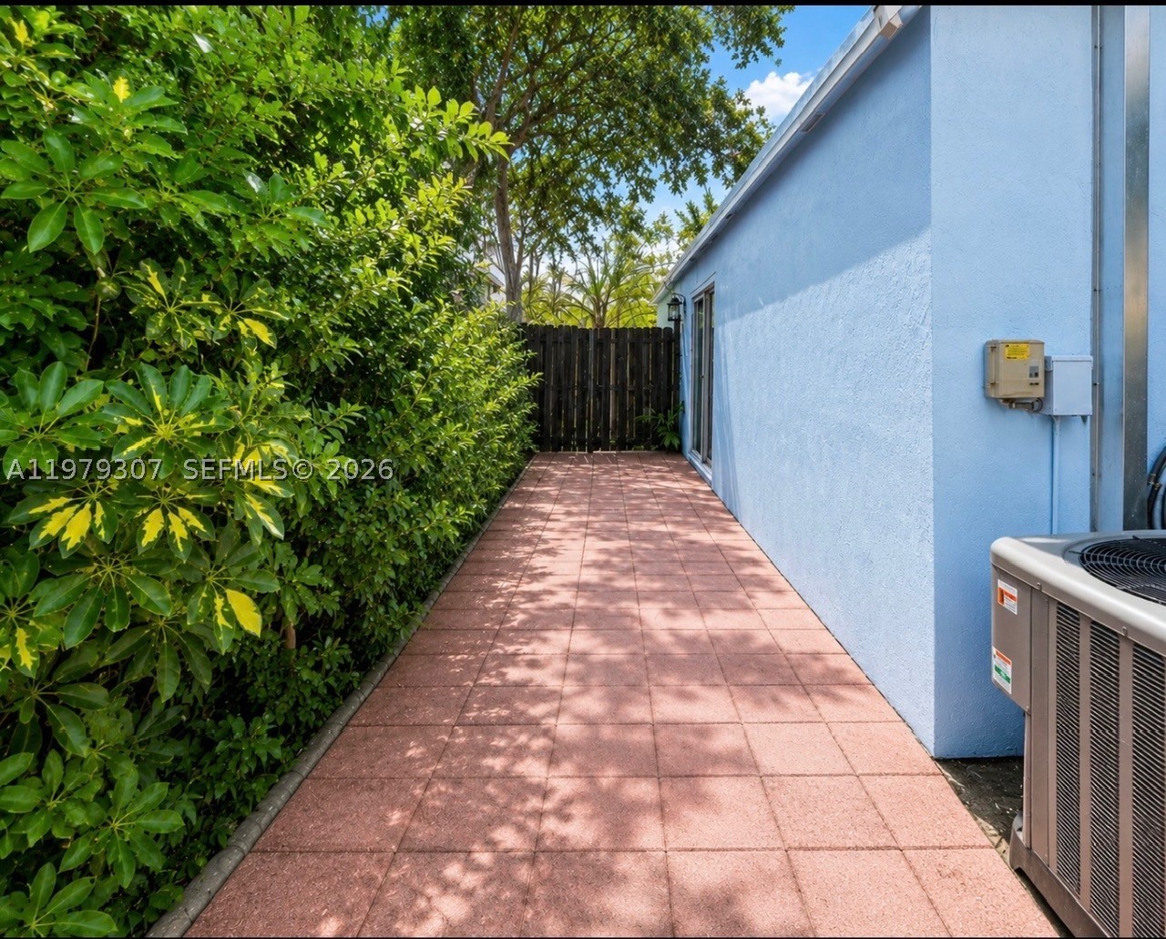 14566 Sw 124th Pl Property Photo 18