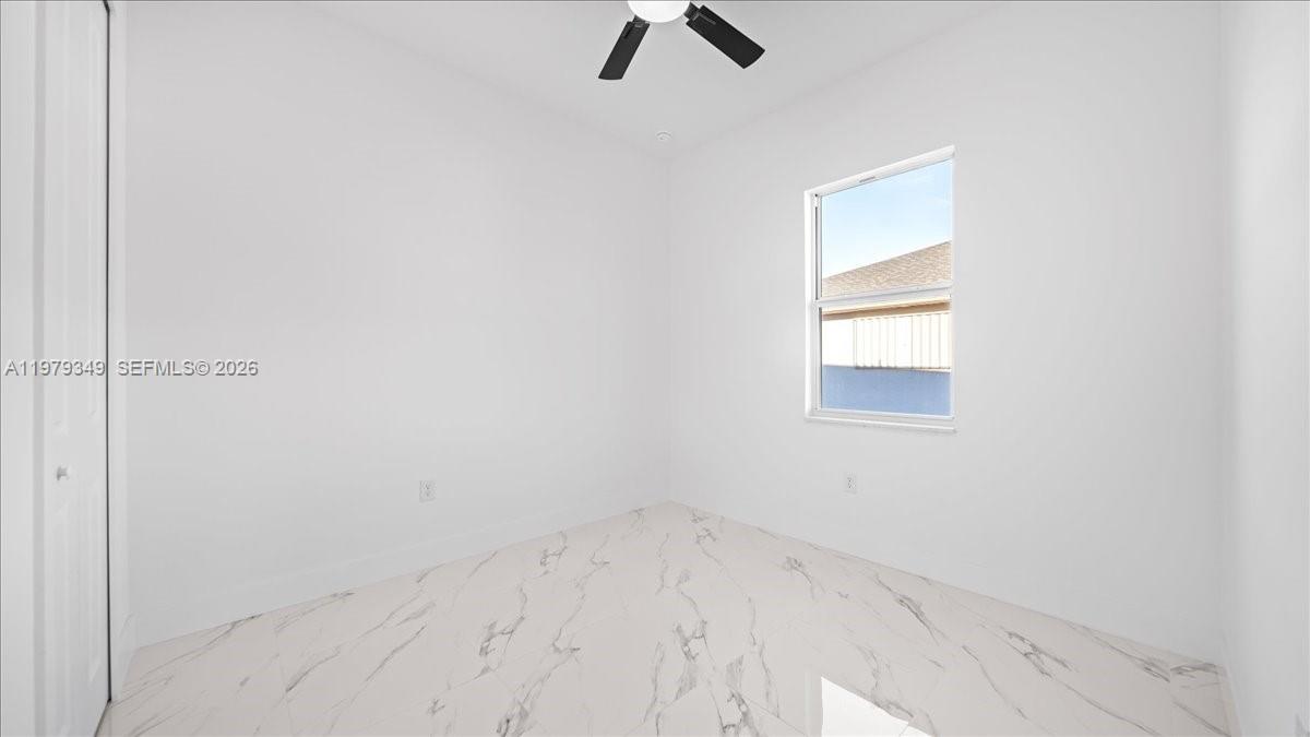 826/828 Diplomat Pkwy E Property Photo 7