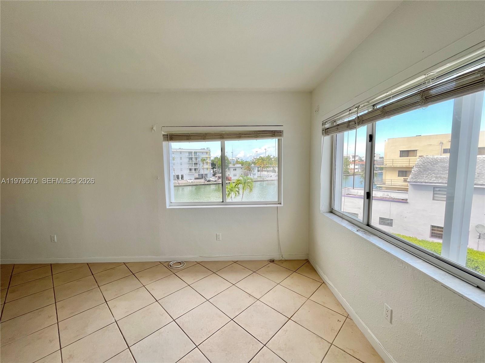 1185 Marseille Dr 309 Property Photo 3