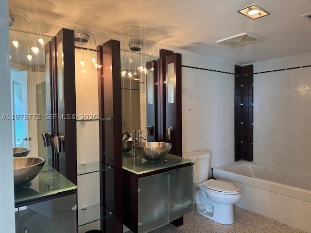 16699 Collins Ave 2710 Property Photo 15