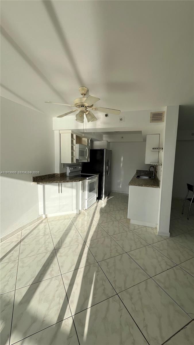 17500 N Bay Rd S403 Property Photo 18