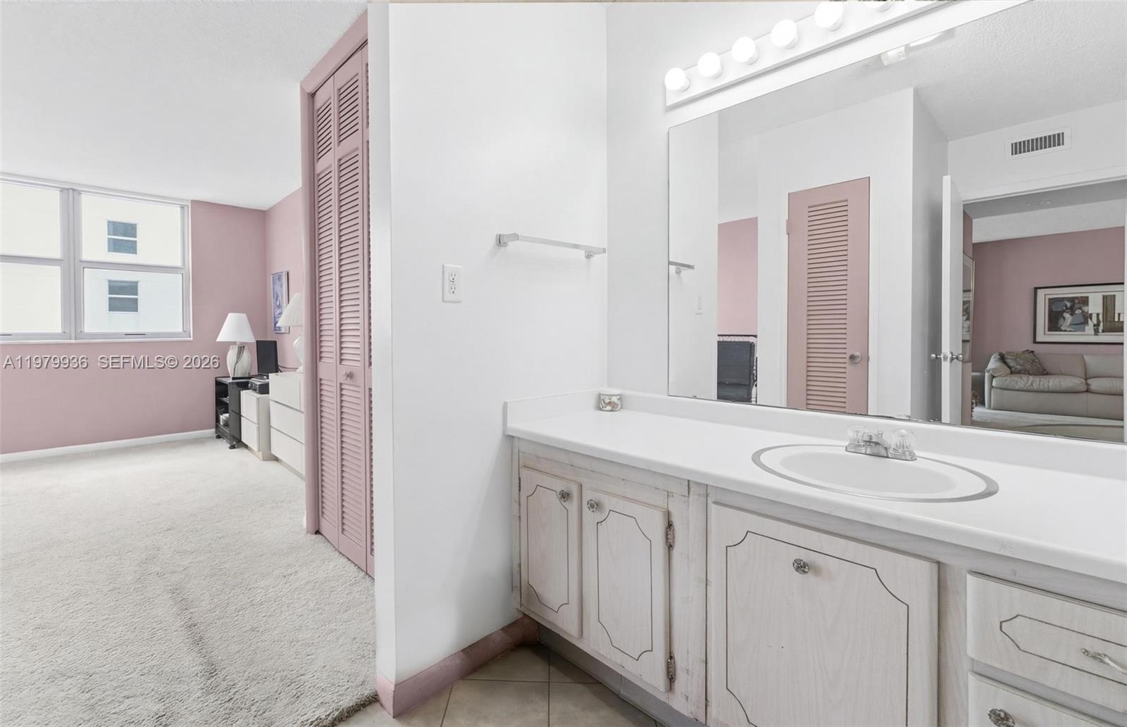 9225 Collins Ave 610 Property Photo 20