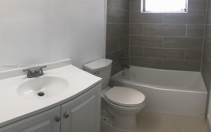 930 Benevento Ave 930 Property Photo 13