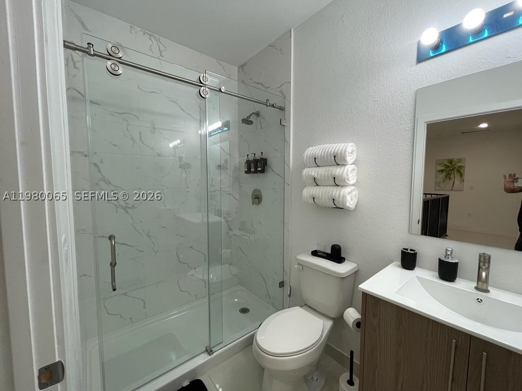 302 Nw 11th Ct 302 Property Photo 8