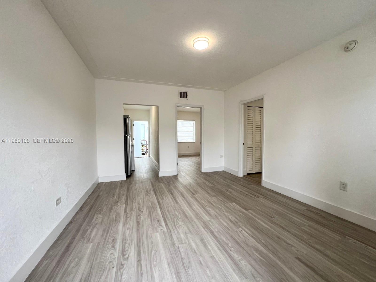 1900 Calais Dr 1904 Property Photo 2