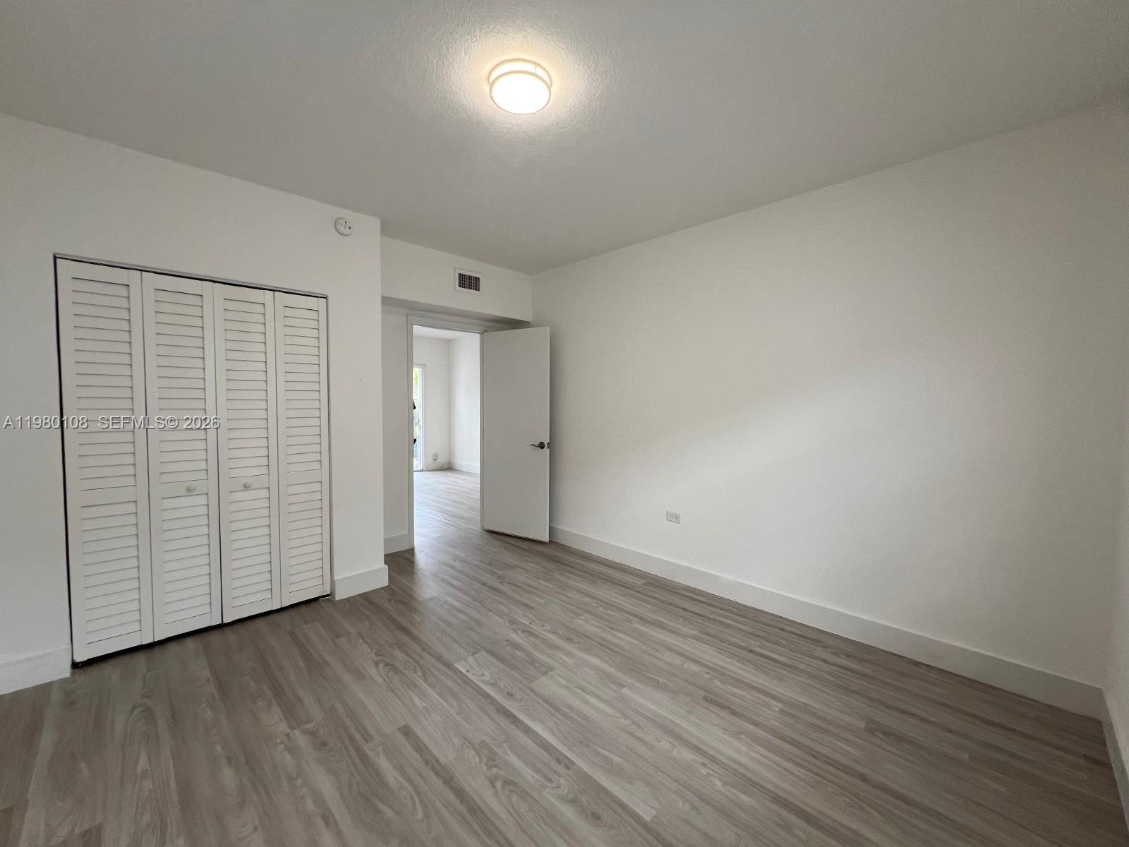 1900 Calais Dr 1904 Property Photo 5