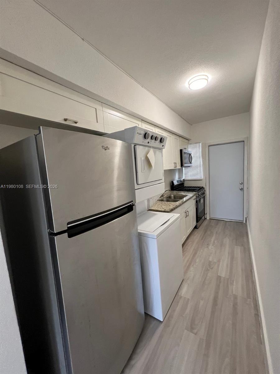 1900 Calais Dr 1904 Property Photo 6