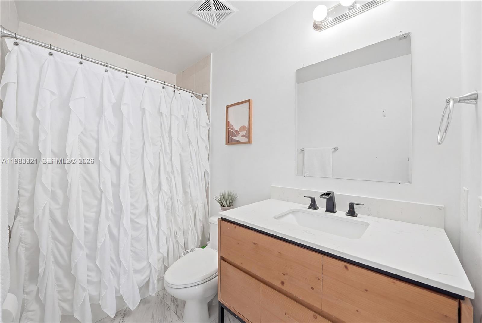 60 Sw 13th St 4414 Property Photo 22