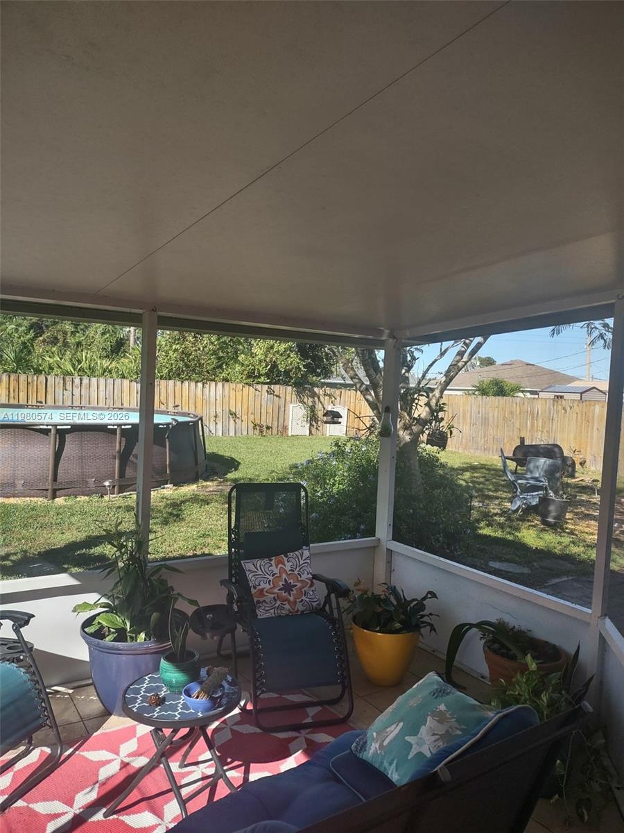 3352 Sw Himango St Property Photo 15