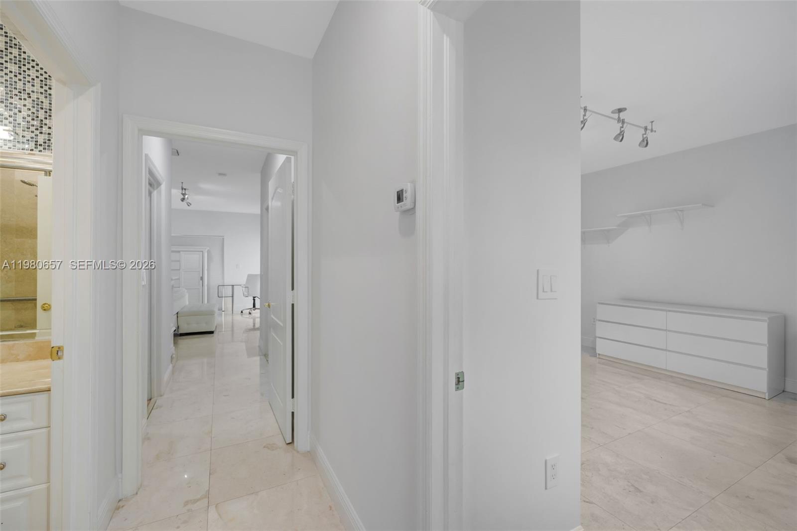 18450 Ne 30th Place Property Photo 13