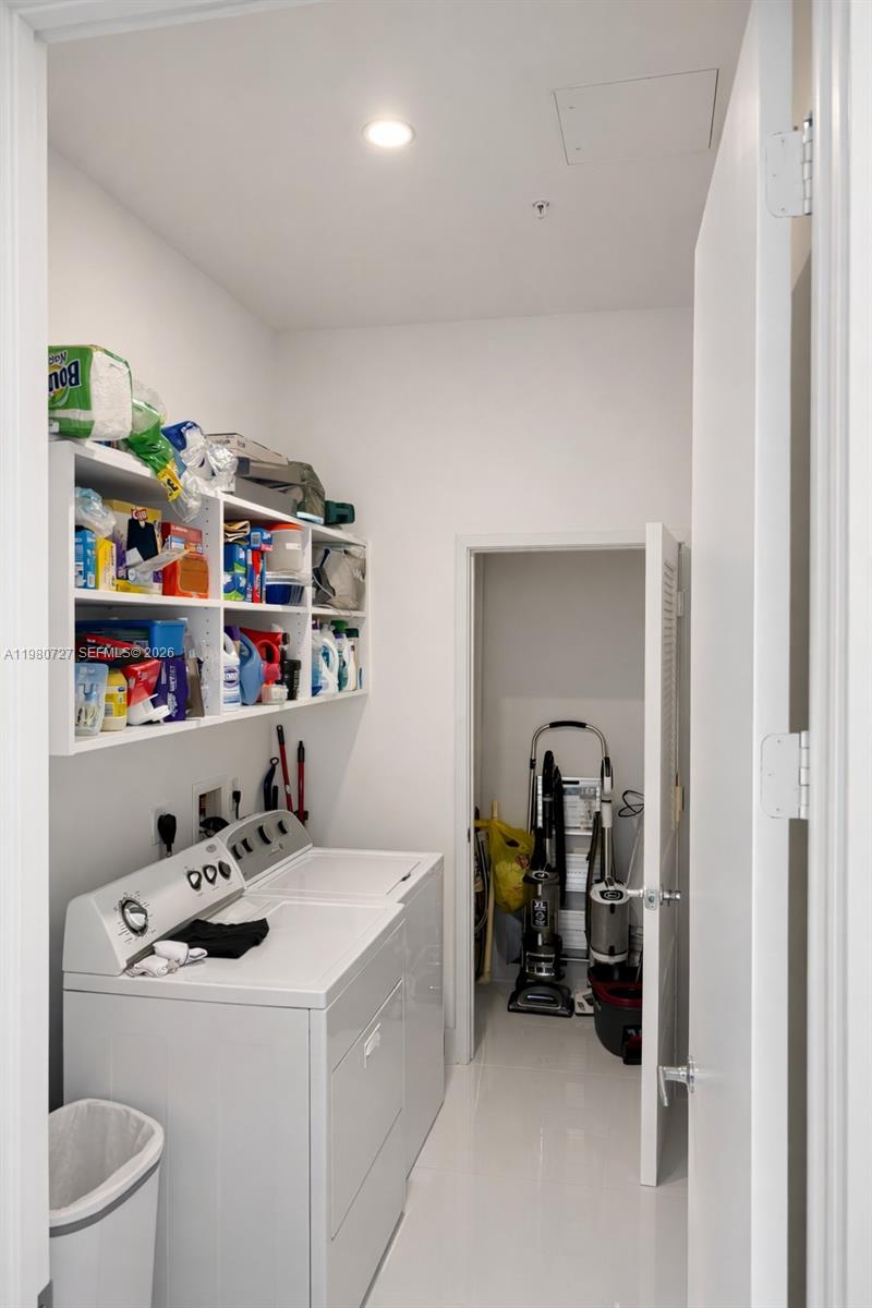 250 Sunny Isles Blvd Th-407 Property Photo 12