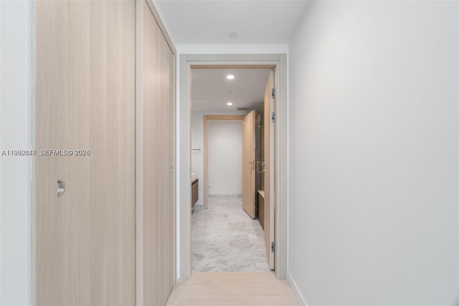 1000 Brickell Plz 3310 Property Photo 6