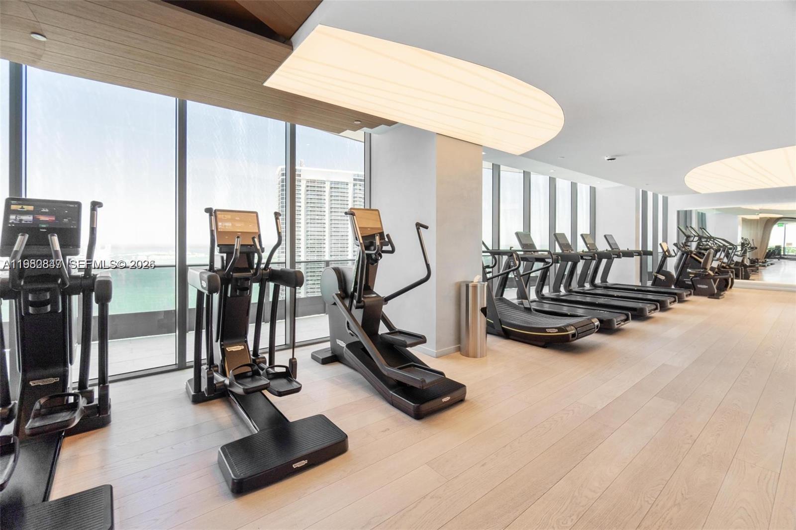 1000 Brickell Plz 3310 Property Photo 10