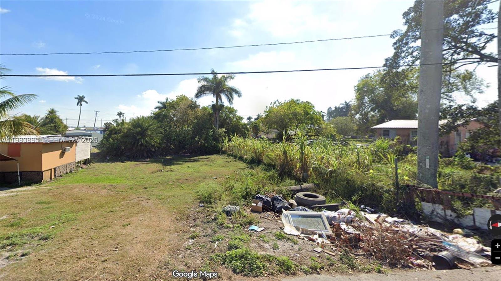 205 Se 1st Ave Property Photo 1